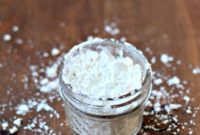 Simple Single-Ingredient Dry Shampoo Hack